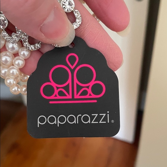 Paparazzi White Pearl and Silver Crystal stretch bracelet. - Picture 3 of 5